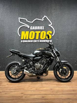 YAMAHA MT-07 ABS YAMAHA MT-07 ABS